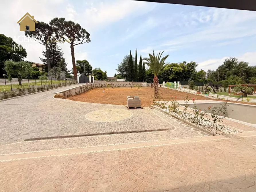 Immagine 45 di Villa in vendita  in via di frascati 236 a Rocca Di Papa