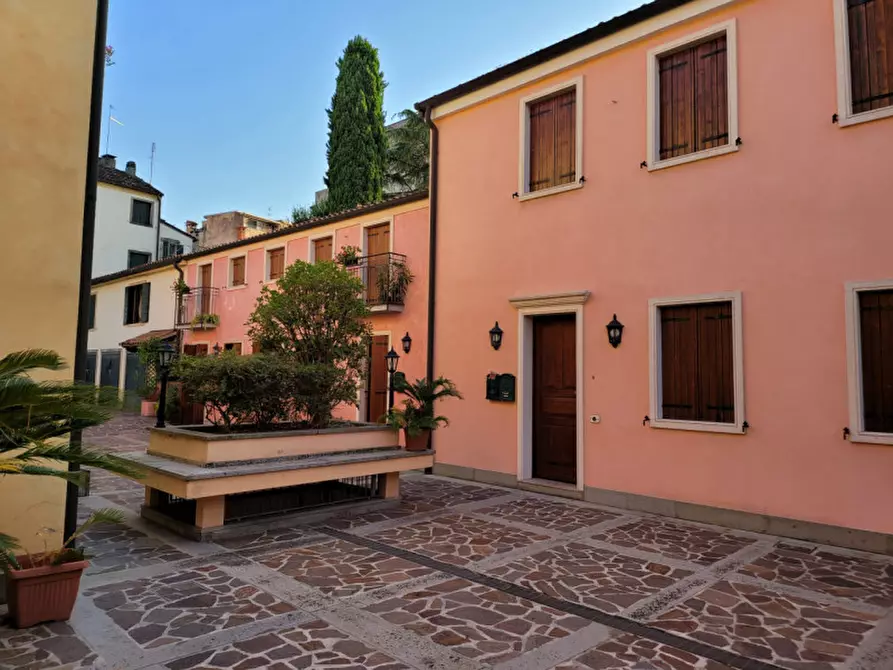 Immagine 2 di Villetta a schiera in vendita  a Padova