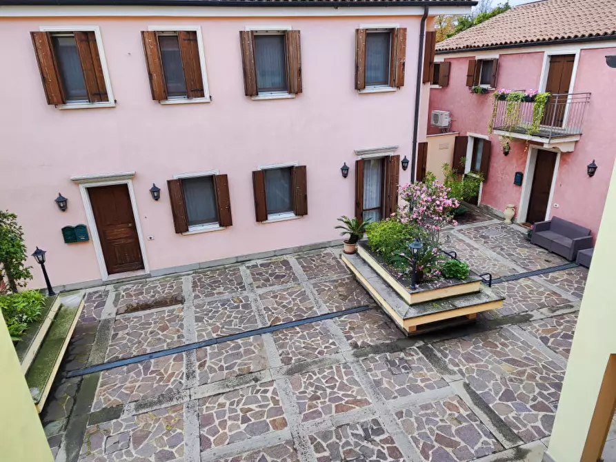 Immagine 30 di Villetta a schiera in vendita  a Padova