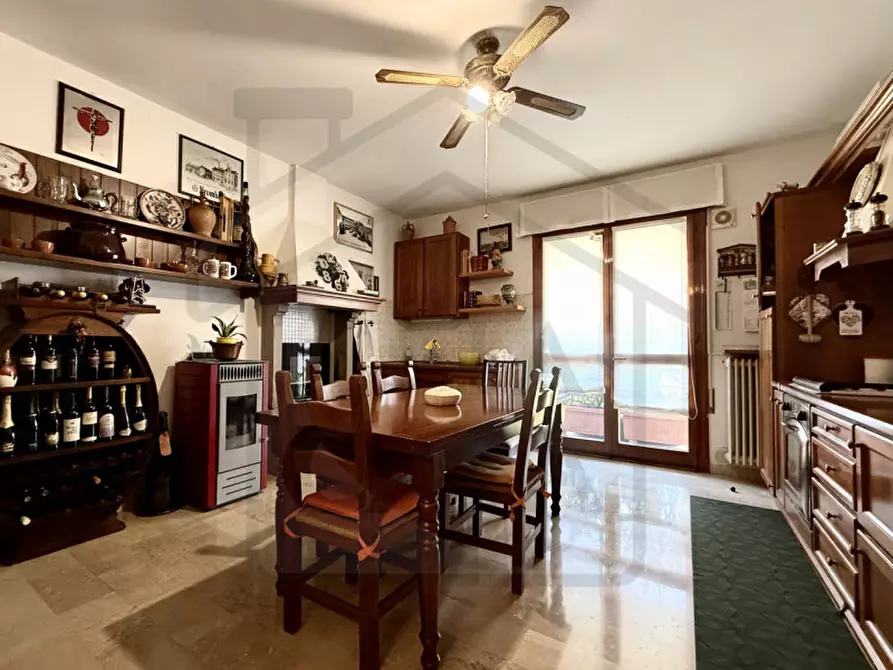 Immagine 2 di Appartamento in vendita  in Via Camillo Benso Cavour a Montegrotto Terme