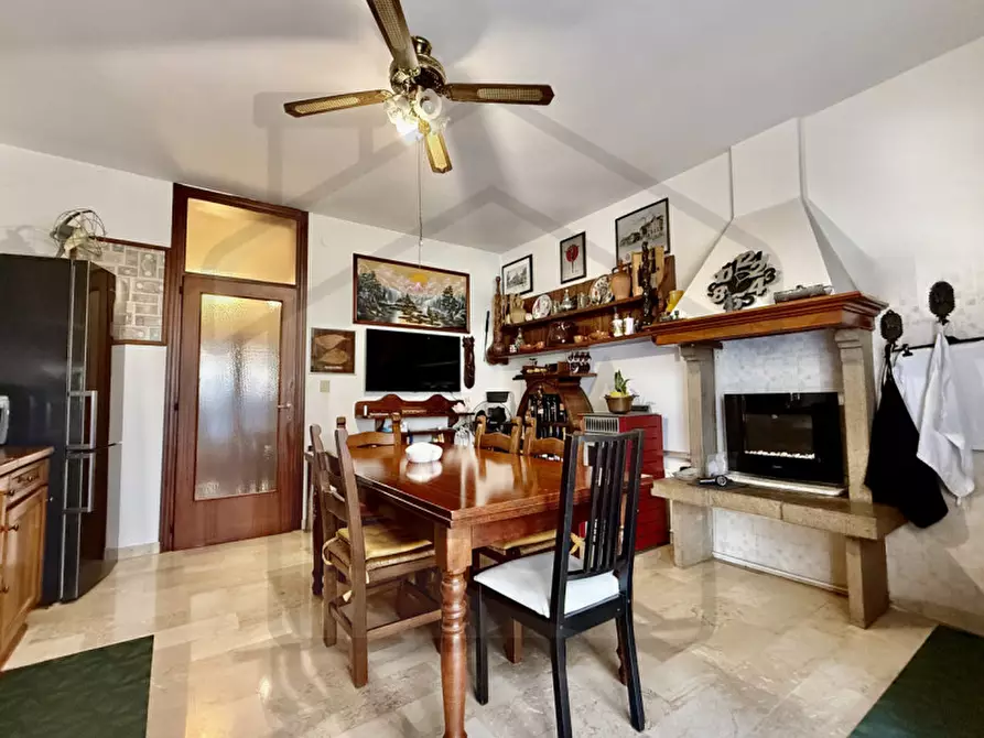 Immagine 4 di Appartamento in vendita  in Via Camillo Benso Cavour a Montegrotto Terme