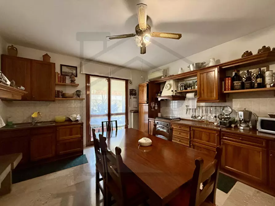 Immagine 5 di Appartamento in vendita  in Via Camillo Benso Cavour a Montegrotto Terme