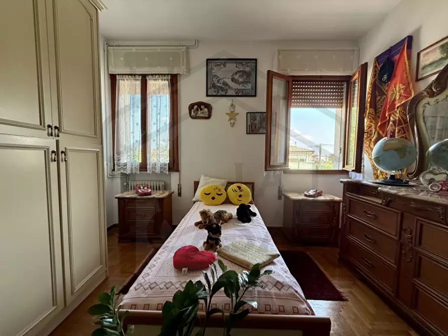Immagine 11 di Appartamento in vendita  in Via Camillo Benso Cavour a Montegrotto Terme