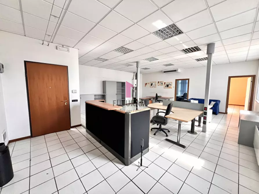 Immagine 2 di Ufficio in affitto  in Via Dell'Industria 6 a Monticello Conte Otto