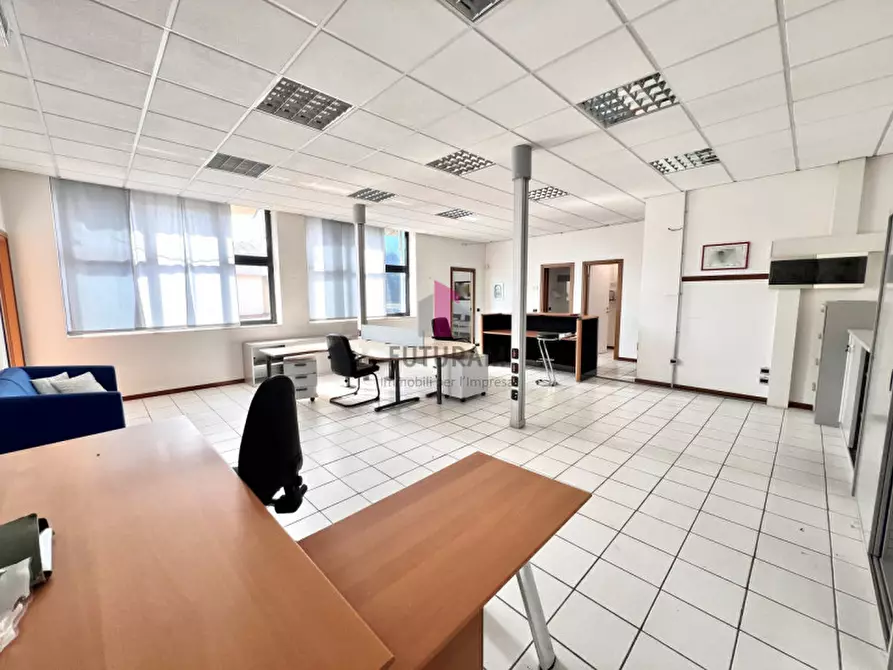 Immagine 9 di Ufficio in affitto  in Via Dell'Industria 6 a Monticello Conte Otto