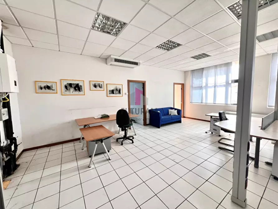 Immagine 10 di Ufficio in affitto  in Via Dell'Industria 6 a Monticello Conte Otto