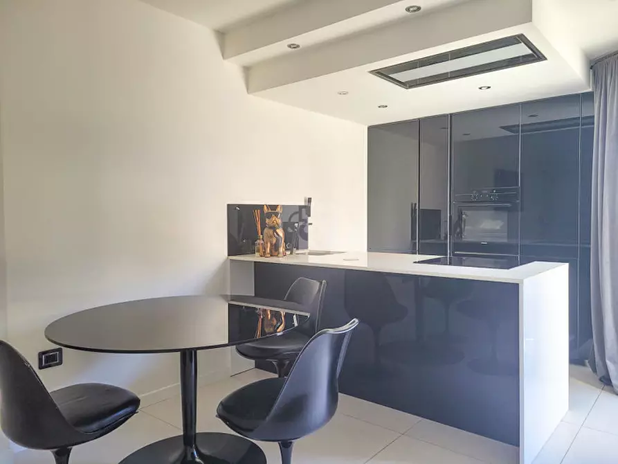 Immagine 5 di Appartamento in vendita  in Via Bresadola 7 a Riva Del Garda