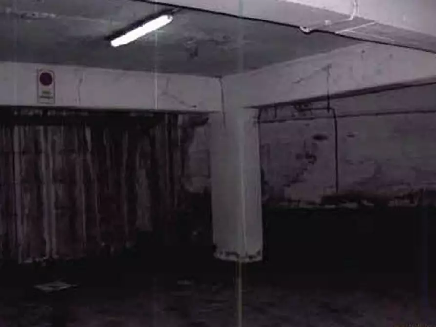 Immagine 6 di Garage in vendita  in Via dell'Unicef/Via Vaccaro Centro Comm.le Galassia a Potenza