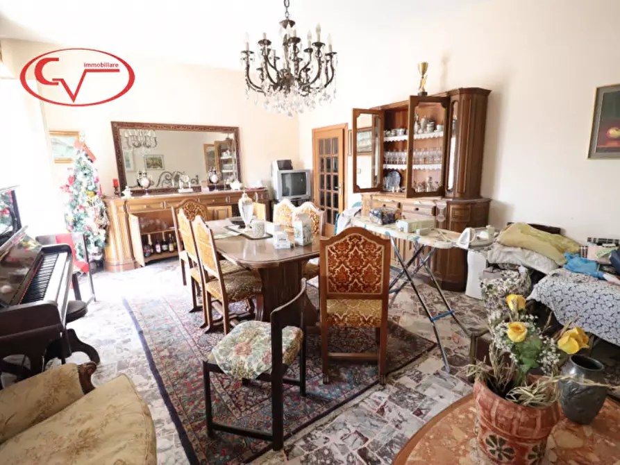 Immagine 1 di Appartamento in vendita  a Montevarchi