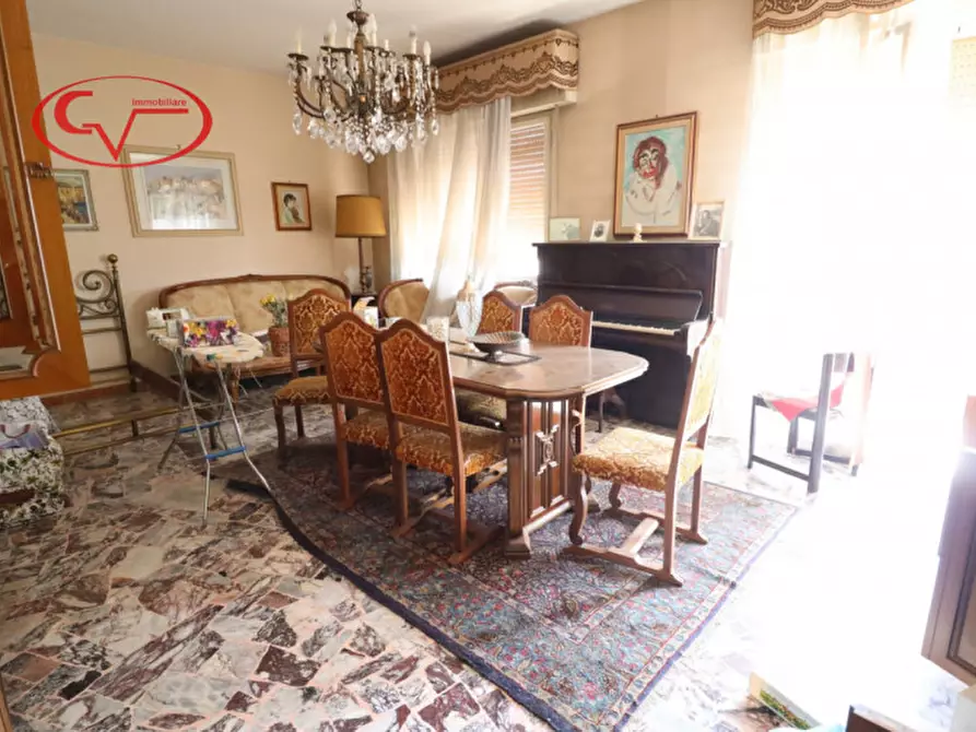 Immagine 2 di Appartamento in vendita  a Montevarchi