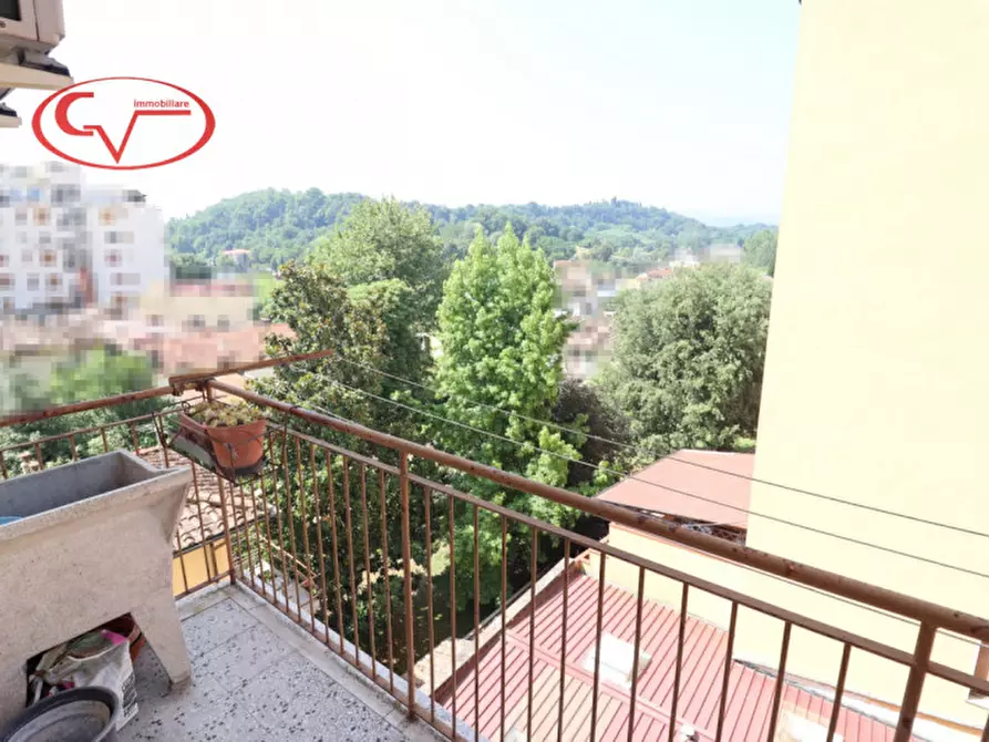 Immagine 10 di Appartamento in vendita  a Montevarchi