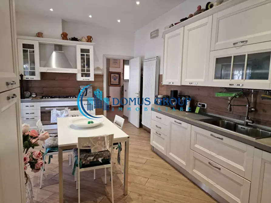 Immagine 35 di Villa in vendita  in Via del Lago a Bracciano