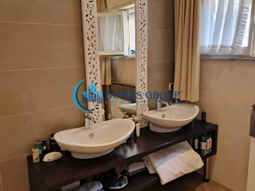 Immagine 39 di Villa in vendita  in Via del Lago a Bracciano