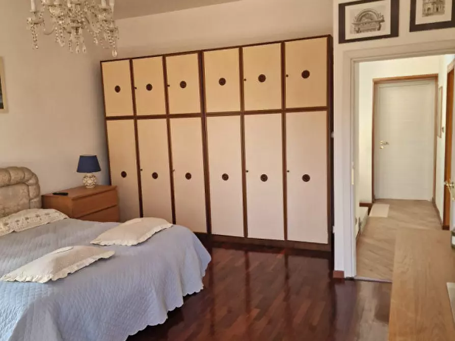 Immagine 54 di Villa in vendita  in Via del Lago a Bracciano