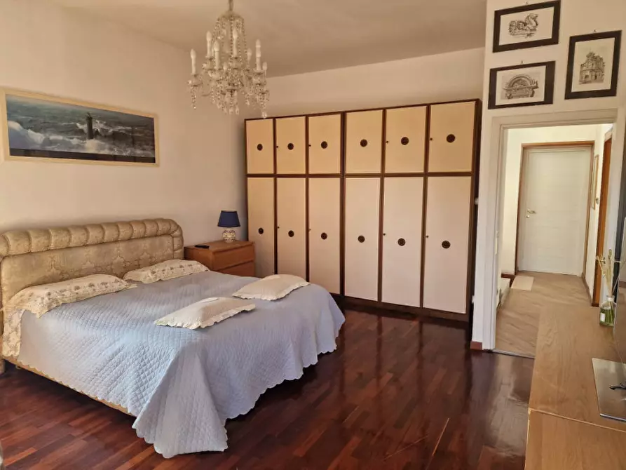 Immagine 59 di Villa in vendita  in Via del Lago a Bracciano