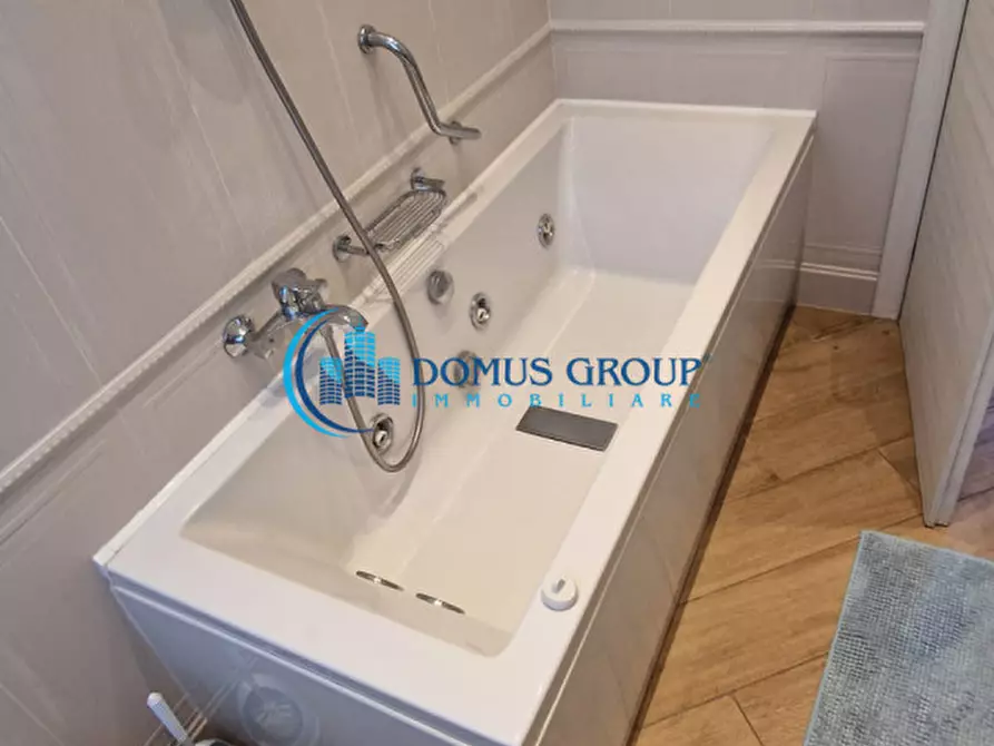 Immagine 61 di Villa in vendita  in Via del Lago a Bracciano