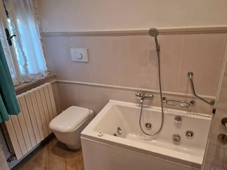 Immagine 65 di Villa in vendita  in Via del Lago a Bracciano