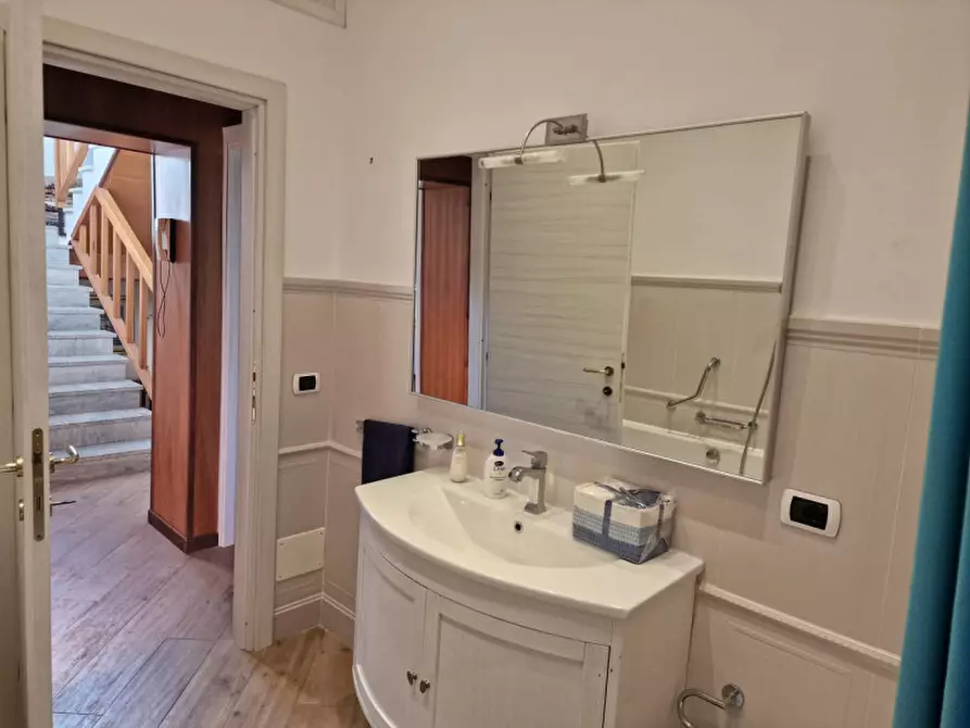 Immagine 67 di Villa in vendita  in Via del Lago a Bracciano