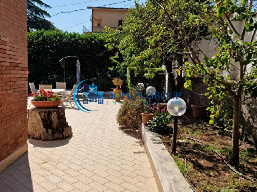 Immagine 89 di Villa in vendita  in Via del Lago a Bracciano