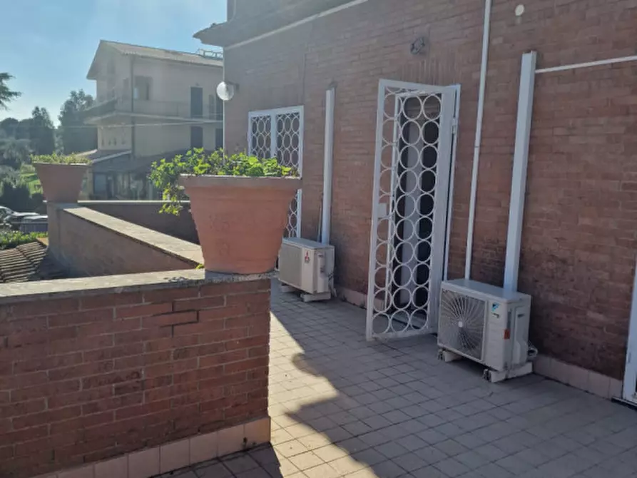 Immagine 105 di Villa in vendita  in Via del Lago a Bracciano