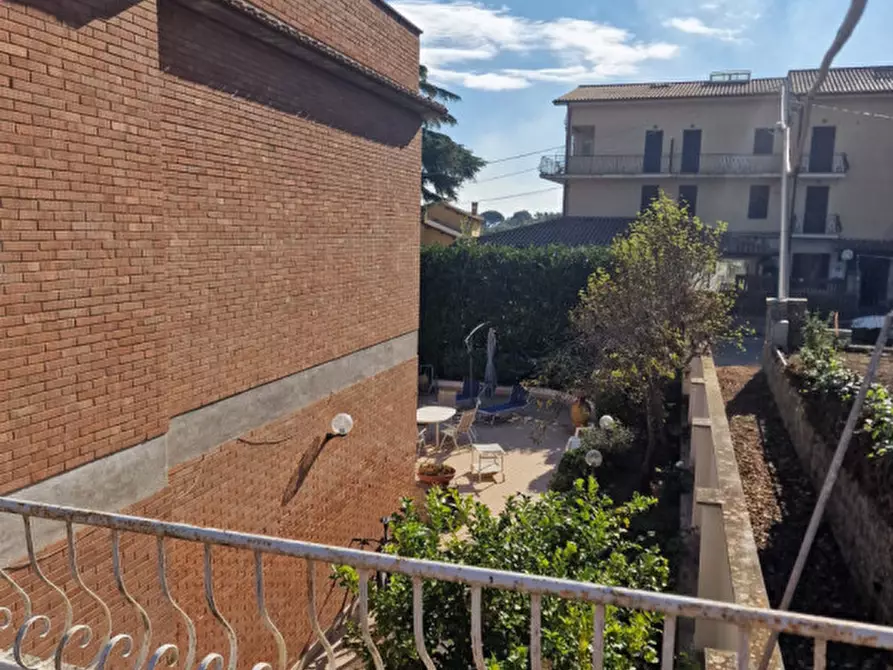 Immagine 109 di Villa in vendita  in Via del Lago a Bracciano