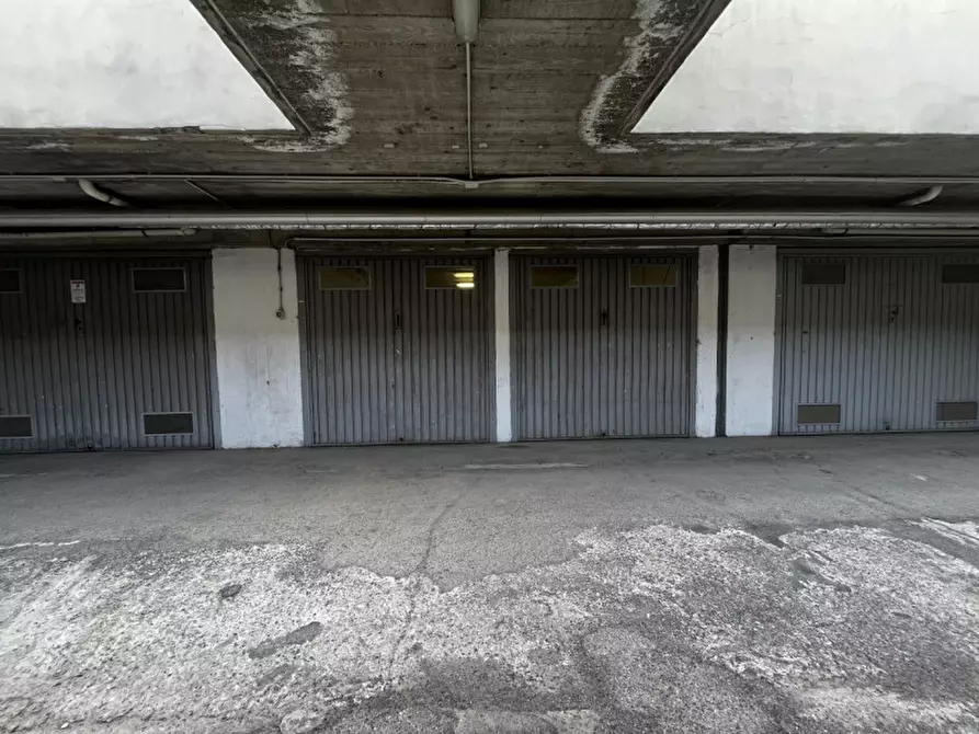 Immagine 3 di Garage in vendita  in Via Luigi Donini a San Lazzaro Di Savena