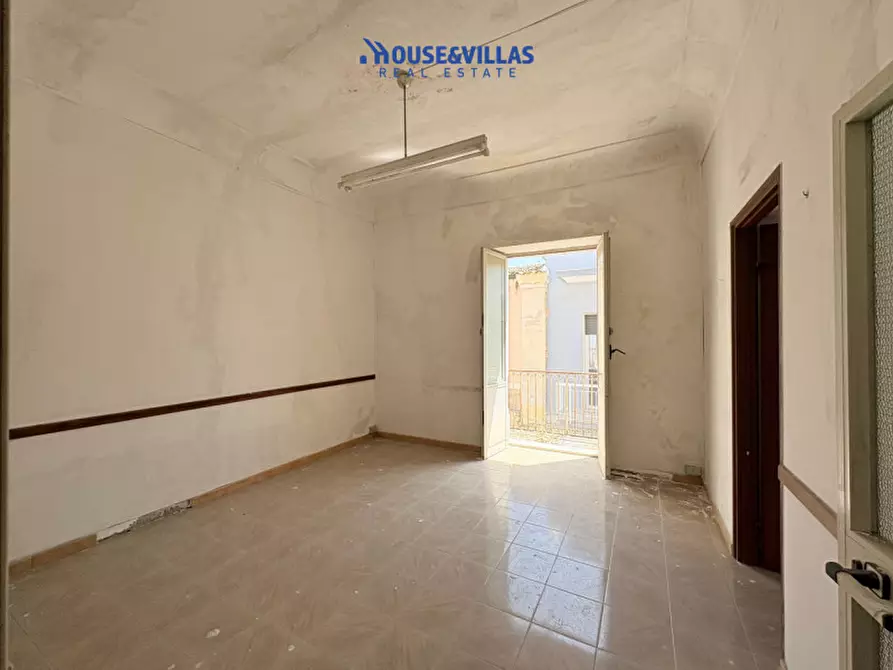 Immagine 13 di Casa indipendente in vendita  in piazza umberto primo a Avola