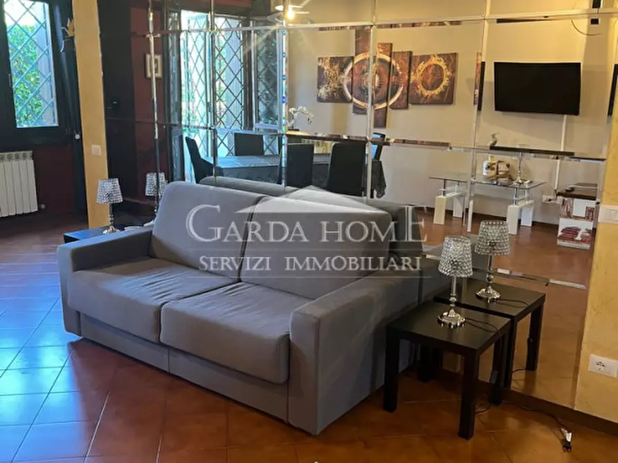 Immagine 2 di Appartamento in vendita  in Via Daniele Comboni a Desenzano Del Garda