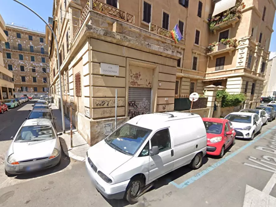 Immagine 1 di Negozio in affitto  in Via pontremoli a Roma