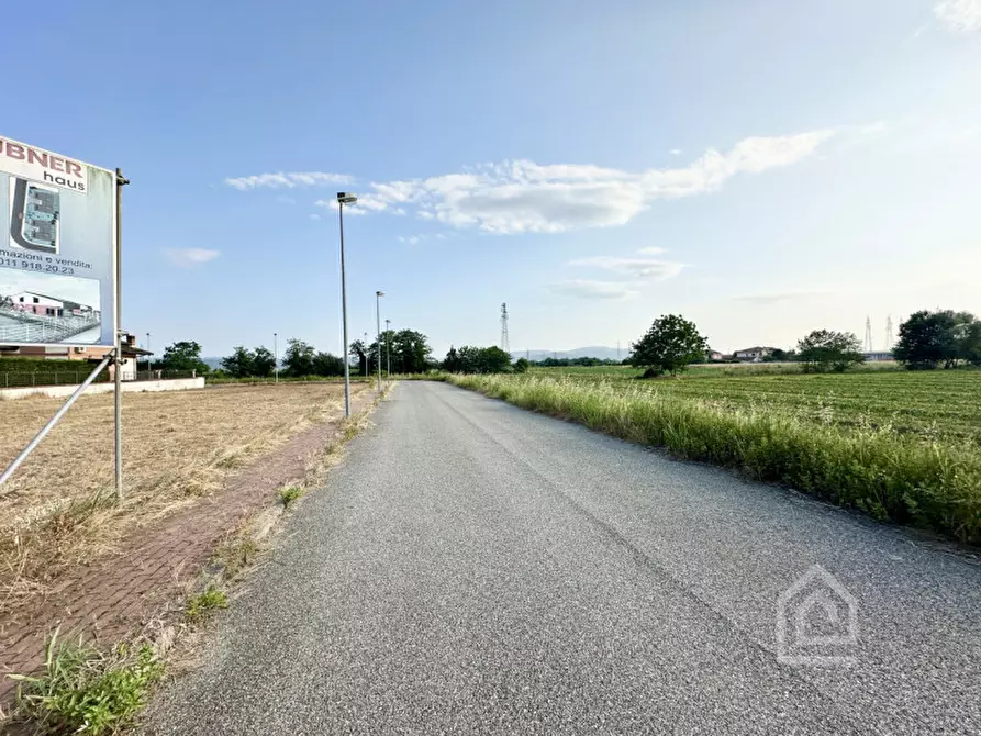 Immagine 3 di Terreno in vendita  in Via Giovanni Falcone a Torrazza Piemonte