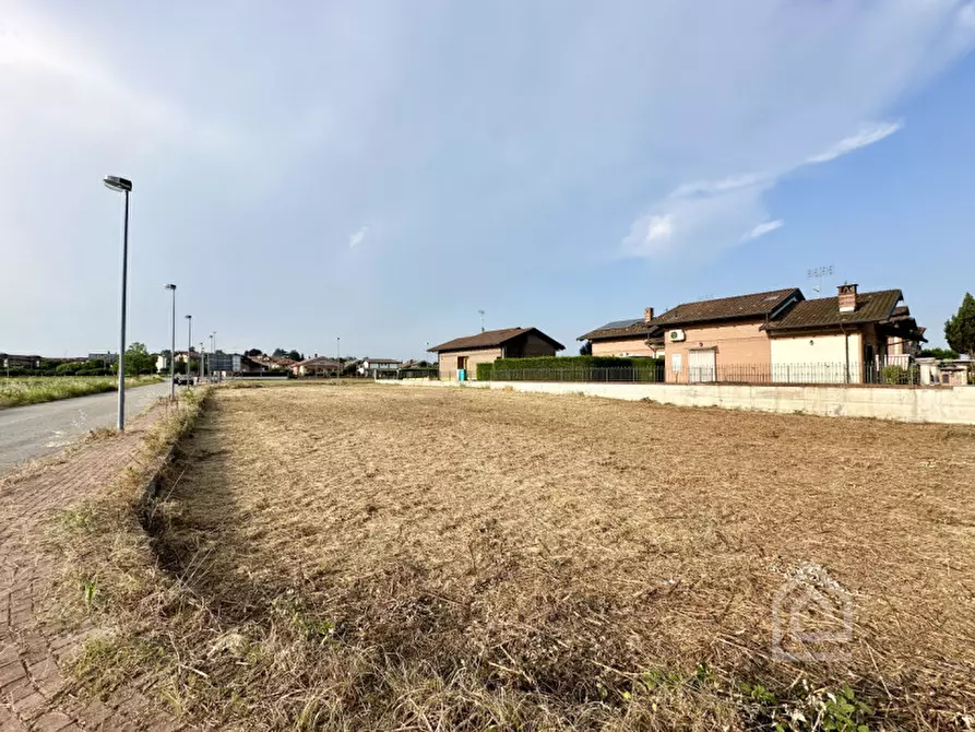 Immagine 15 di Terreno in vendita  in Via Giovanni Falcone a Torrazza Piemonte