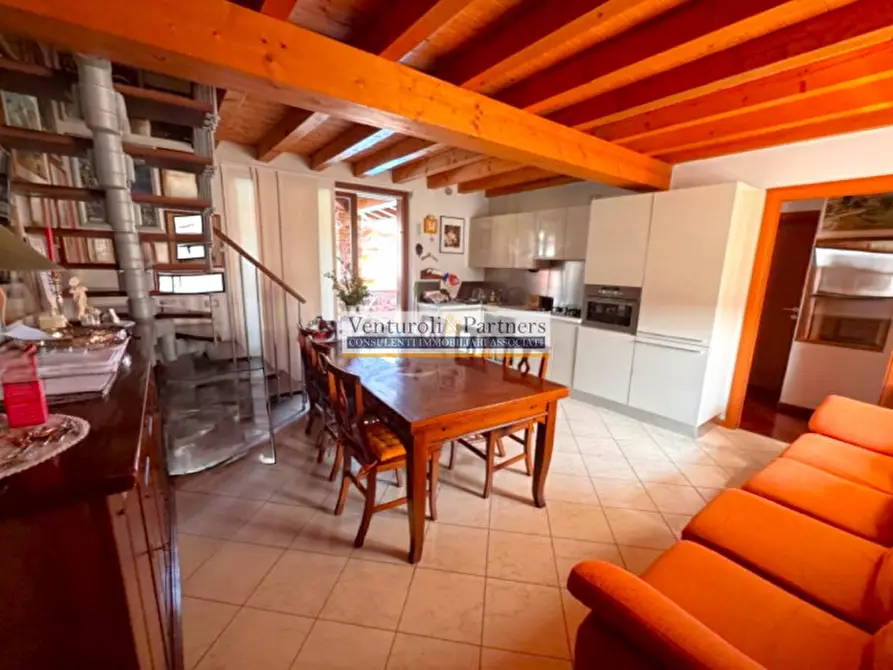 Immagine 4 di Appartamento in vendita  in via valtenesi a Polpenazze Del Garda