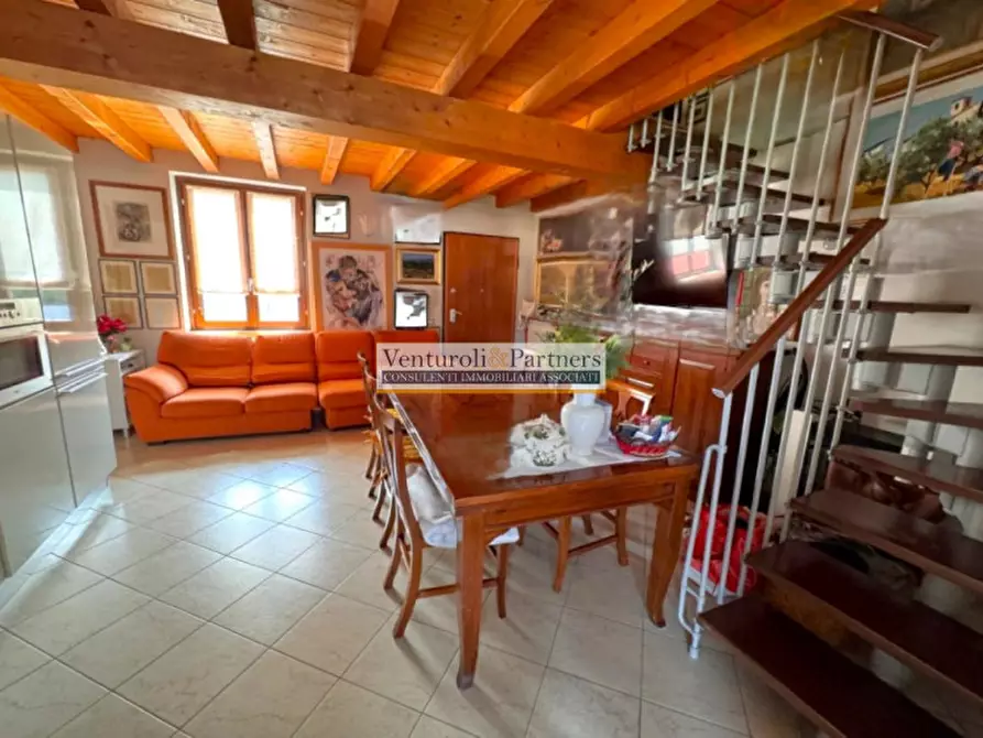 Immagine 5 di Appartamento in vendita  in via valtenesi a Polpenazze Del Garda