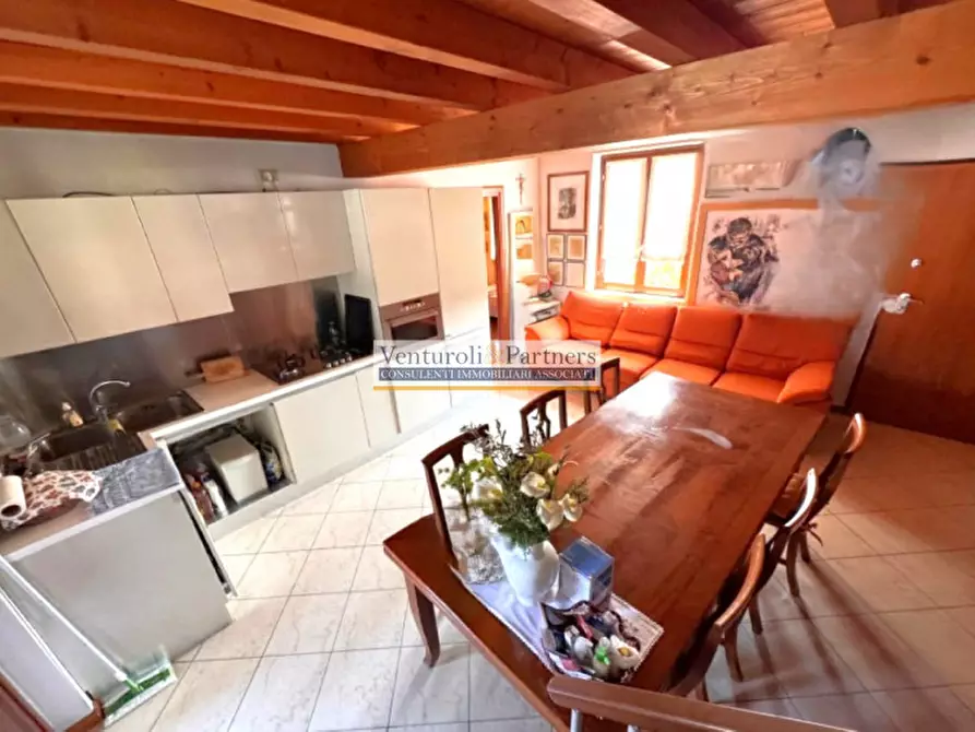 Immagine 6 di Appartamento in vendita  in via valtenesi a Polpenazze Del Garda