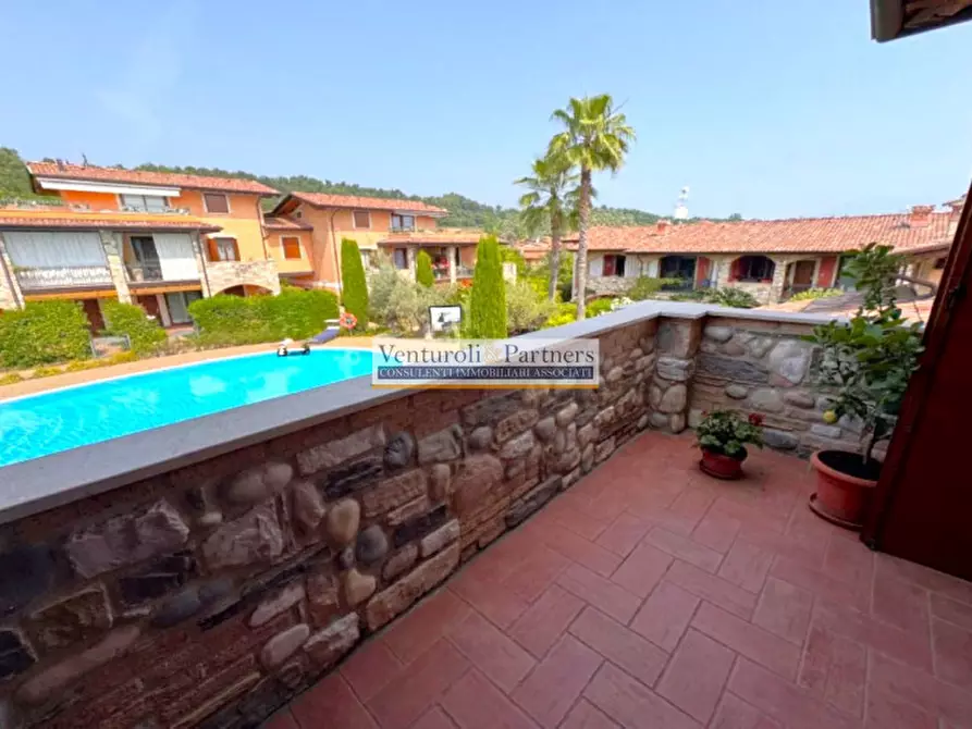 Immagine 15 di Appartamento in vendita  in via valtenesi a Polpenazze Del Garda