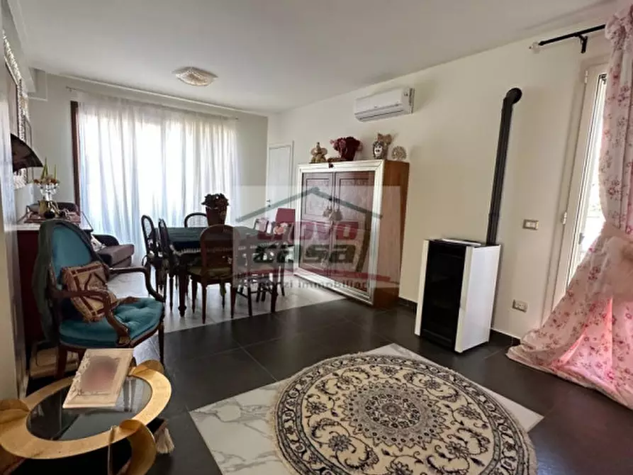 Immagine 9 di Villa in vendita  in Via Pippo Fava 2 a Siracusa