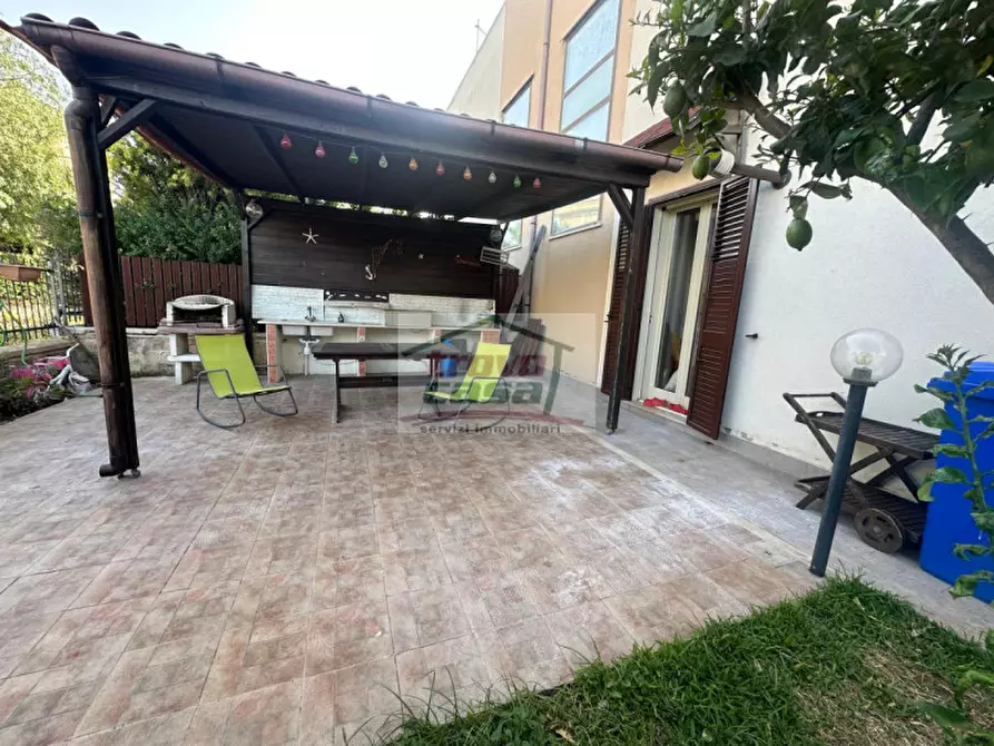 Immagine 30 di Villa in vendita  in Via Pippo Fava 2 a Siracusa