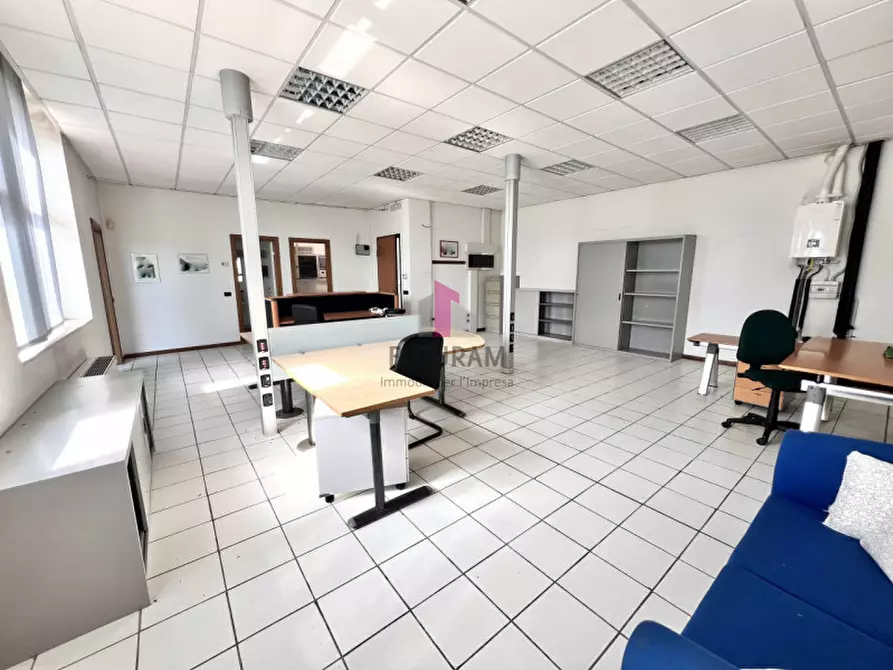 Immagine 7 di Laboratorio in affitto  in Via Dell'Industria 10 a Monticello Conte Otto