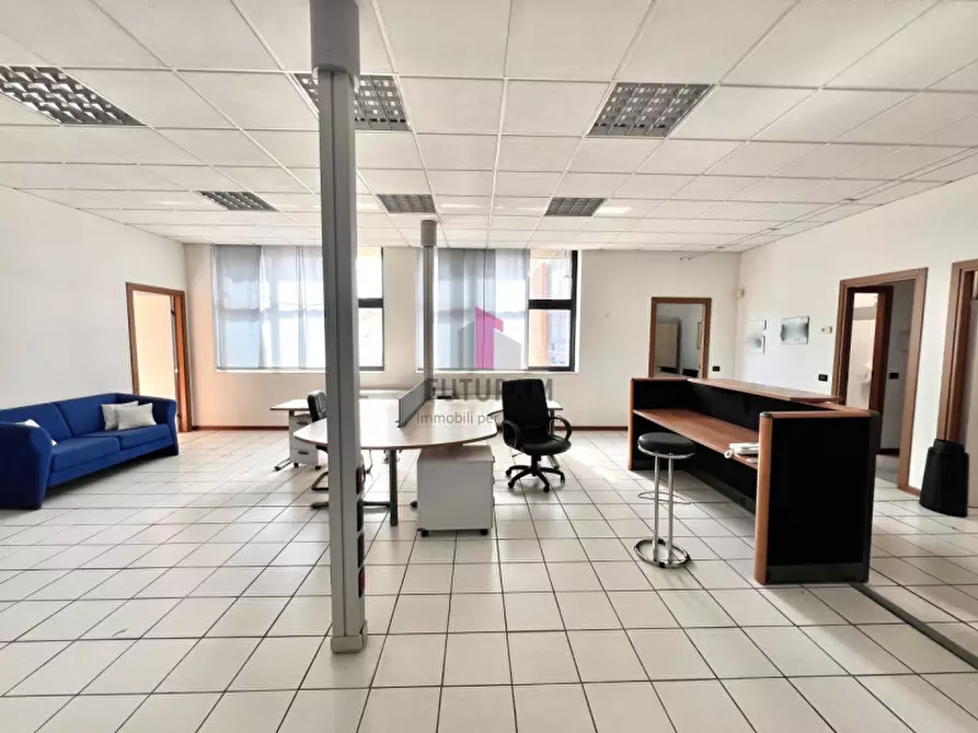 Immagine 11 di Laboratorio in affitto  in Via Dell'Industria 10 a Monticello Conte Otto