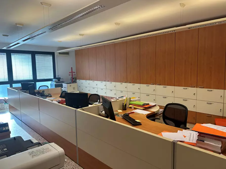 Immagine 3 di Ufficio in vendita  in Via Benvenuto Cellini a Bassano Del Grappa