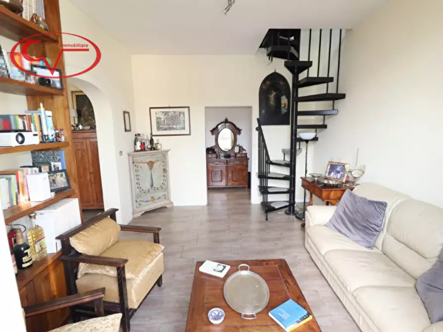 Immagine 4 di Appartamento in vendita  in Via Guglielmo Marconi, 37 a Montevarchi