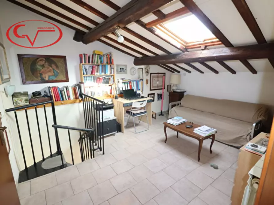 Immagine 19 di Appartamento in vendita  in Via Guglielmo Marconi, 37 a Montevarchi