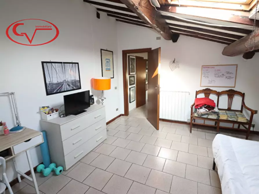 Immagine 23 di Appartamento in vendita  in Via Guglielmo Marconi, 37 a Montevarchi