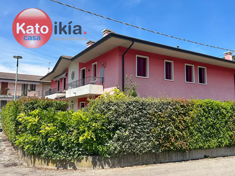 Immagine 3 di Appartamento in vendita  a Castelgomberto