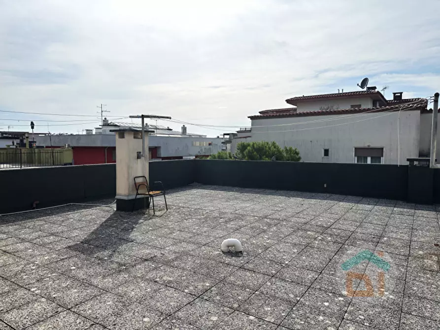 Immagine 19 di Appartamento in vendita  in Viale Martiri della Libertà a Grado