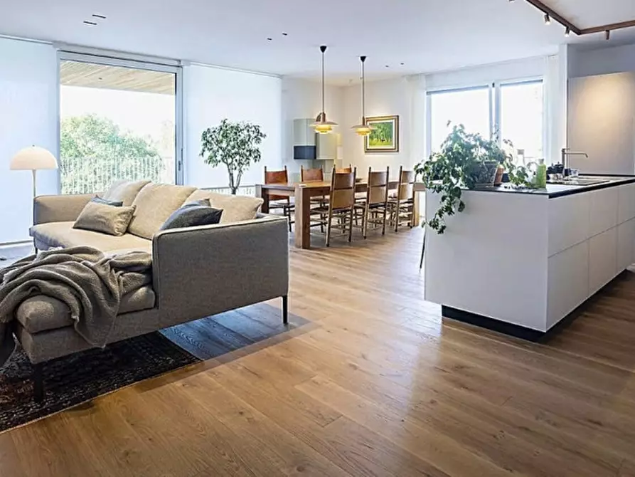 Immagine 1 di Casa trifamiliare in vendita  a Rubano