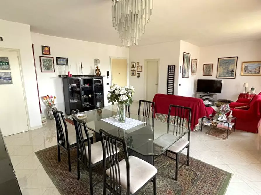 Immagine 2 di Appartamento in vendita  in Viale Mediterraneo a Chioggia