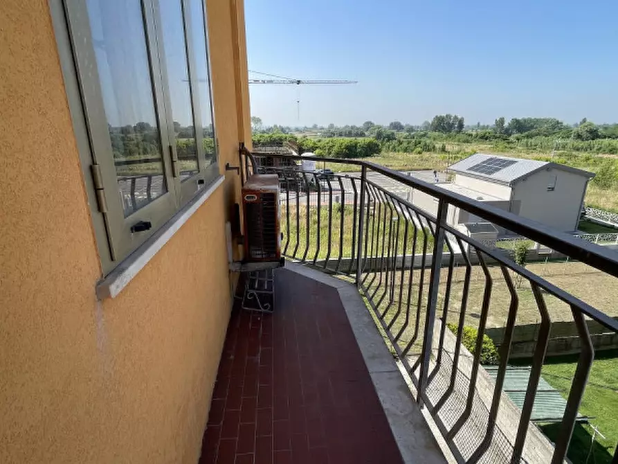 Immagine 12 di Appartamento in vendita  in Viale Mediterraneo a Chioggia