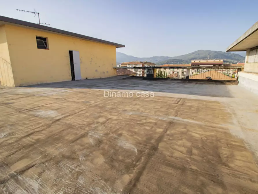 Immagine 18 di Appartamento in vendita  a Prato