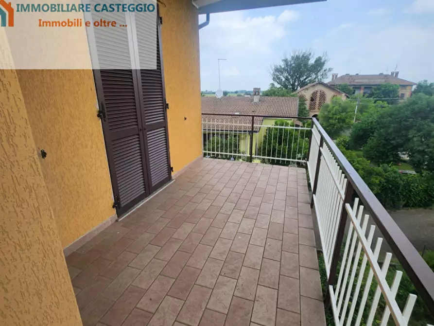 Immagine 2 di Appartamento in vendita  in via Melegazza a Santa Giuletta